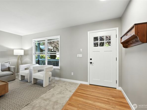 12604 SE 228th Court, Kent WA 98031