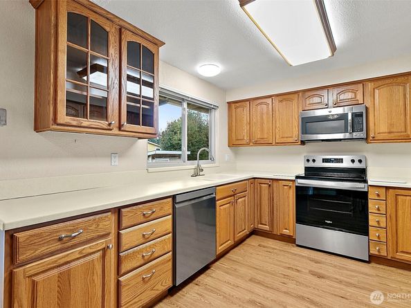1709 Riverview Drive NE, Auburn WA 98002