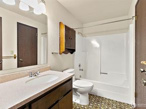 1709 Riverview Drive NE, Auburn WA 98002
