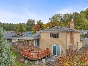 1709 Riverview Drive NE, Auburn WA 98002