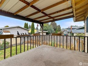 1709 Riverview Drive NE, Auburn WA 98002