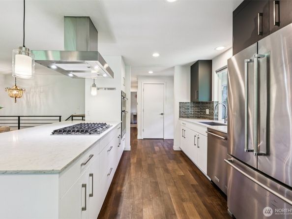 8100 8th Avenue SW, Seattle WA 98106