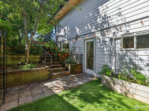 8100 8th Avenue SW, Seattle WA 98106