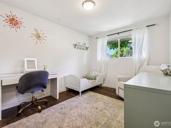 8100 8th Avenue SW, Seattle WA 98106