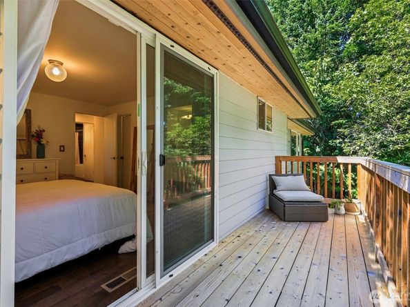 8100 8th Avenue SW, Seattle WA 98106