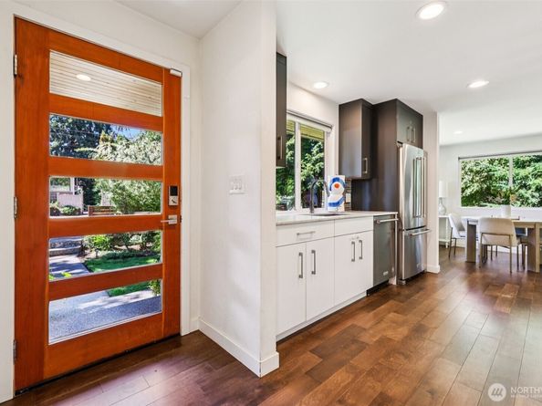 8100 8th Avenue SW, Seattle WA 98106