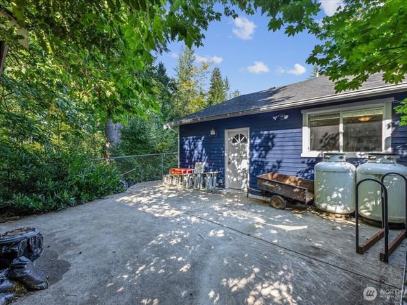 6907 184th Street SE, Snohomish WA 98296