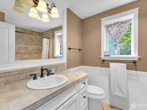 6907 184th Street SE, Snohomish WA 98296