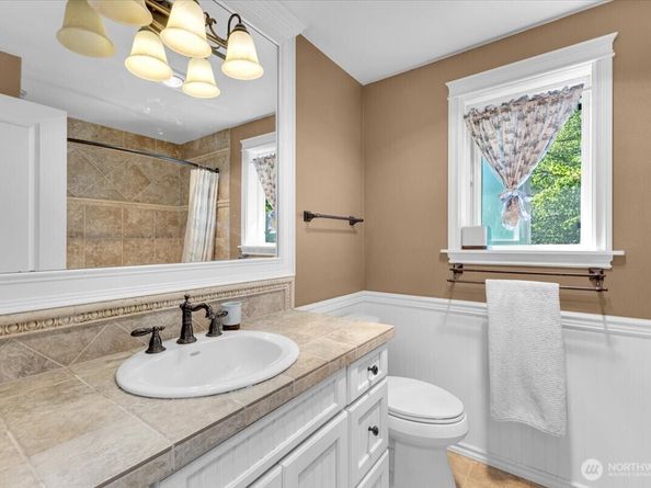 6907 184th Street SE, Snohomish WA 98296