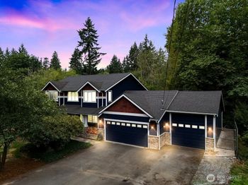 6907 184th Street SE