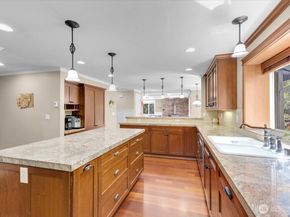 6907 184th Street SE, Snohomish WA 98296
