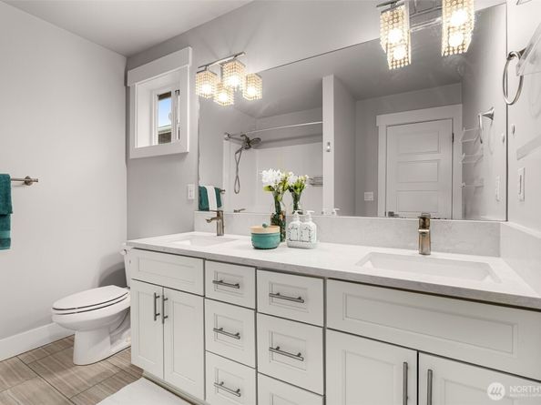 10232 17th Avenue SW, Seattle WA 98146