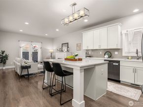 10232 17th Avenue SW, Seattle WA 98146