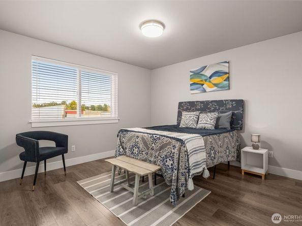 10232 17th Avenue SW, Seattle WA 98146