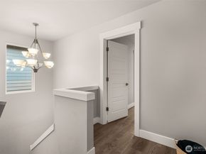 10232 17th Avenue SW, Seattle WA 98146