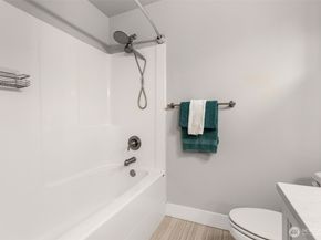 10232 17th Avenue SW, Seattle WA 98146