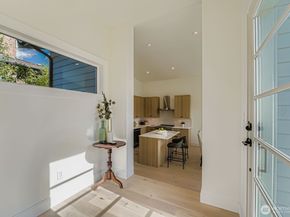 8800 41st Avenue SW, Seattle WA 98136