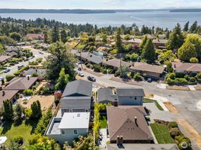 8800 41st Avenue SW, Seattle WA 98136