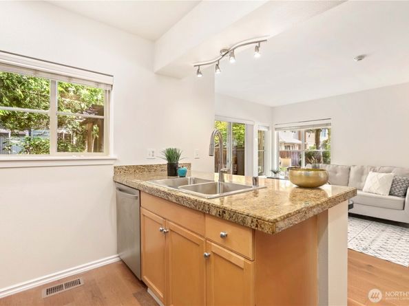9135 161st Place NE, Redmond WA 98052