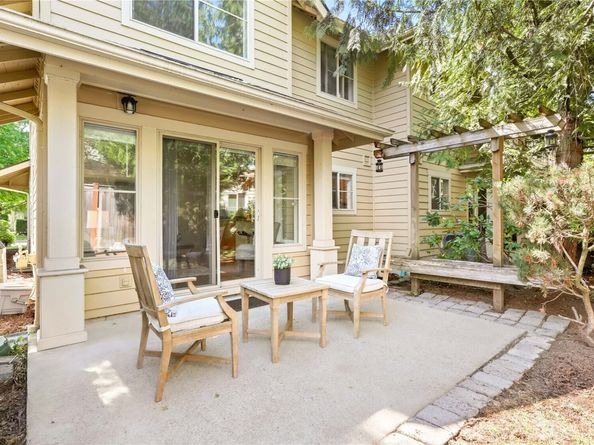9135 161st Place NE, Redmond WA 98052