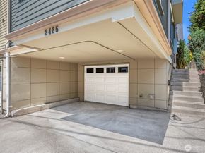 2425 N 75th Street, Seattle WA 98103
