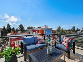 2425 N 75th Street, Seattle WA 98103