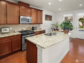 1411 NE Hickory Lane, Issaquah WA 98029