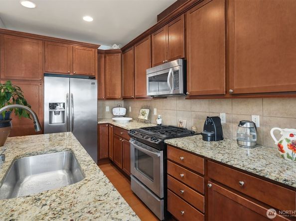 1411 NE Hickory Lane, Issaquah WA 98029