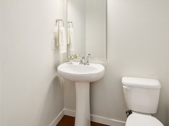 1411 NE Hickory Lane, Issaquah WA 98029