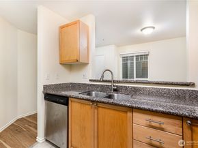 18501 SE Newport Way K144, Issaquah WA 98027