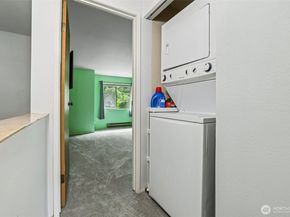 280 NW Newport Way B14, Issaquah WA 98027