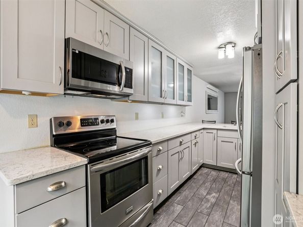 280 NW Newport Way B14, Issaquah WA 98027