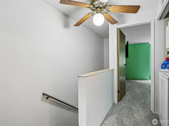 280 NW Newport Way B14, Issaquah WA 98027