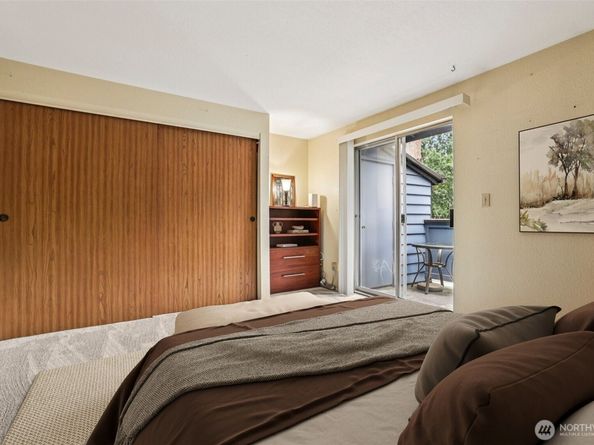 280 NW Newport Way B14, Issaquah WA 98027