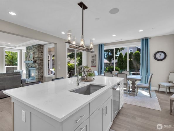 23216 9th Avenue SE, Bothell WA 98021
