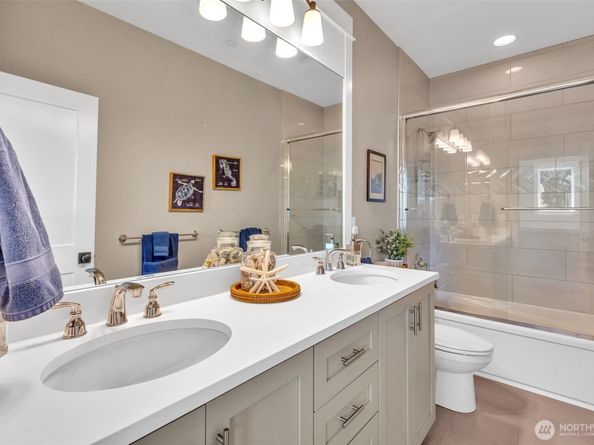 23216 9th Avenue SE, Bothell WA 98021
