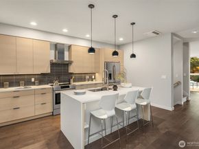 724 Belmont Place E, Seattle WA 98102