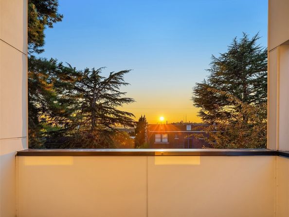724 Belmont Place E, Seattle WA 98102