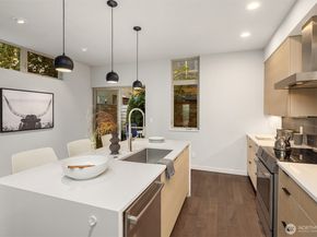 724 Belmont Place E, Seattle WA 98102