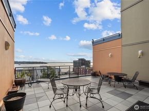 2414 1st Avenue 319, Seattle WA 98121
