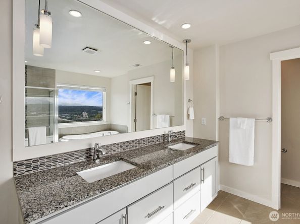 2061 NW Rustling Fir Lane, Silverdale WA 98383