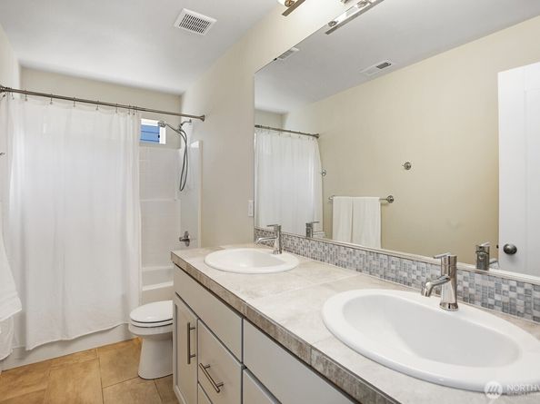 2061 NW Rustling Fir Lane, Silverdale WA 98383