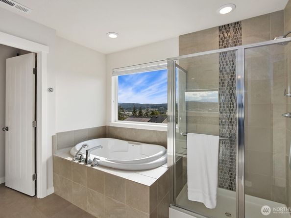 2061 NW Rustling Fir Lane, Silverdale WA 98383