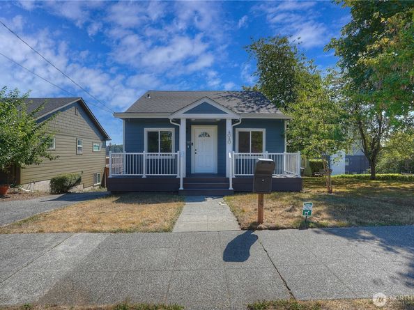 4040 32nd Avenue SW, Seattle WA 98126