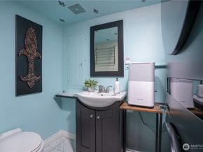 4040 32nd Avenue SW, Seattle WA 98126