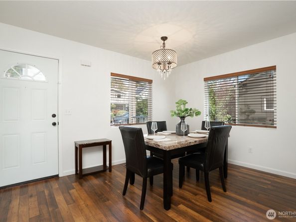 4040 32nd Avenue SW, Seattle WA 98126