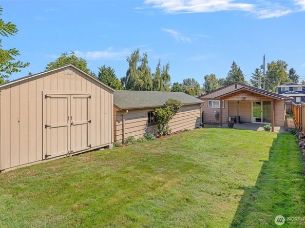 7917 10th Avenue SW, Seattle WA 98106