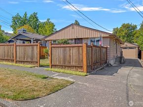 7917 10th Avenue SW, Seattle WA 98106