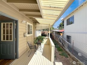 9230 38th Avenue S, Seattle WA 98118