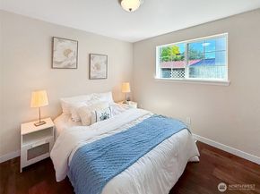 9230 38th Avenue S, Seattle WA 98118